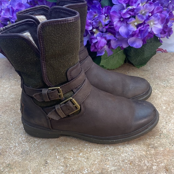 Ugg boots SZ 7 - Picture 2 of 7